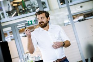Michal Voják na konferenci X4B